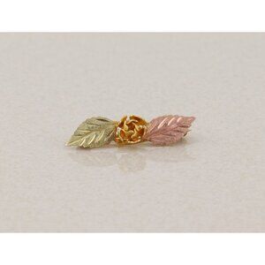 Pin 10k Black Hills Gold Flower and Leaf Design Pin Brooch 1/4" x 1 1/8"